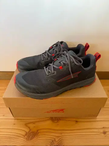 새상품급 ALTRA SUPERIOR 7 US9 27.0cm