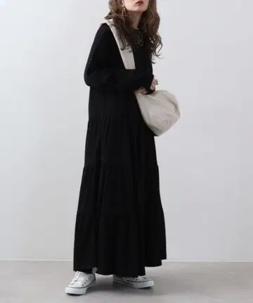 블랙 긴팔 티어드 원피스