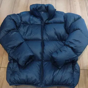 새상품급 UNIQLO Ultra Light Down XL 사이즈 네이비