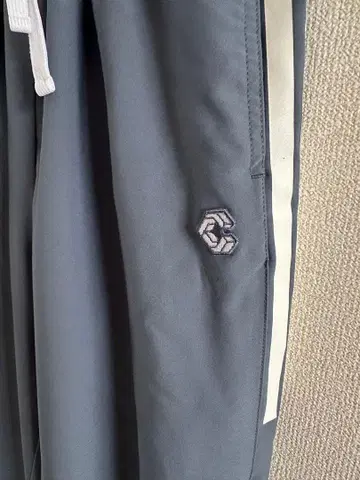 CRONOS 조거 팬츠 사이드 스트라이프