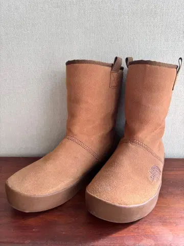 THE NORTH FACE 브라운 어그 부츠