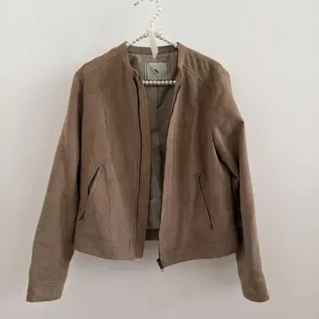 N. 베이지 노카라 가죽 자켓 M