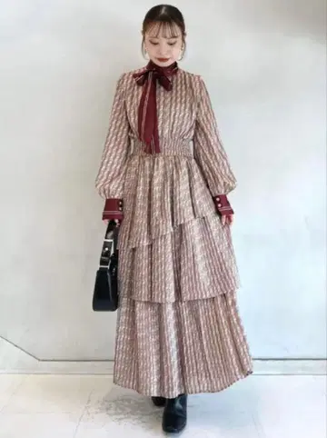 Lily Brown 바이컬러 2way 보타이 원피스 릴리 브라운