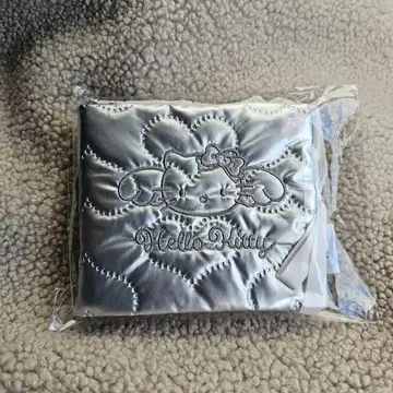 Hello Kitty 실버 퀼팅 앨범