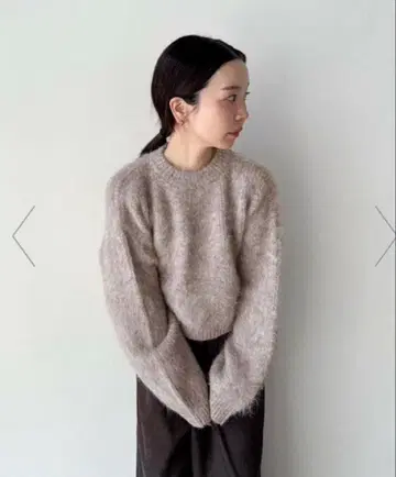 select moca 헤어 리 숏 니트 by SON