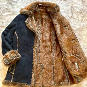 컨디션 최상 LL 세만틱 디자인 무스탕 코트 페이크 블랙 두꺼운 원단