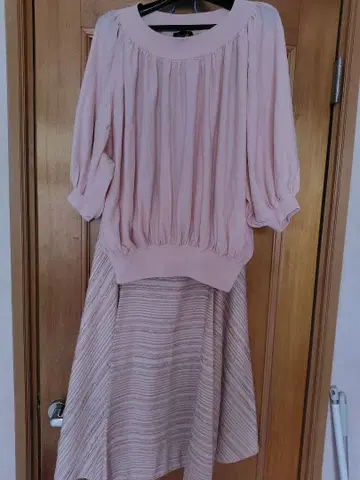 드로어 니트탑과 스커트 세트 핑크