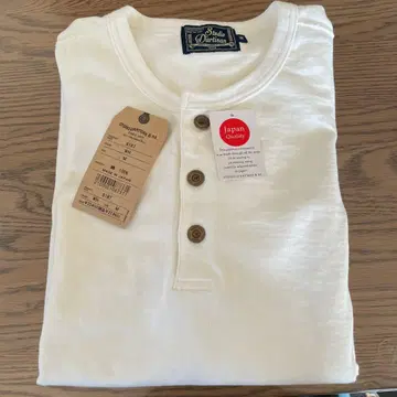 일본제 코튼 버튼 헨리넥 티셔츠 스빈골드