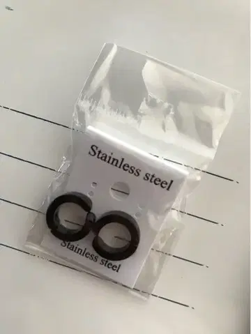 스테인리스 스틸 블랙 후프 귀걸이