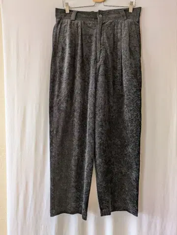 BBCO의 블랙 코듀로이 와이드 팬츠