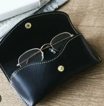 [ 재가격 인하 ] [포르코 로쏘] 가죽제 안경 케이스 블랙