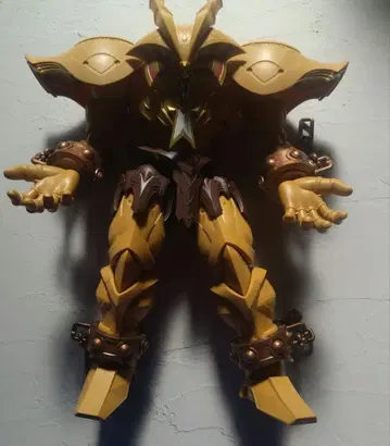 봉인된 엑조디아 프라모델 완성품