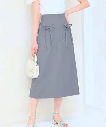 [ 미사용 택 포함 ] Feroux 리본 포켓 부착 I라인 스커트 블루