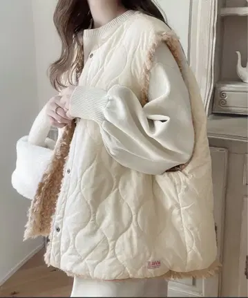 아이보리 퀼팅 다운 베스트 L 사이즈