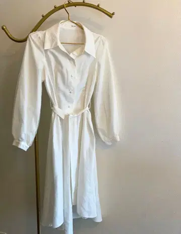 화이트 셔츠 원피스 긴팔 허리 벨트 포함