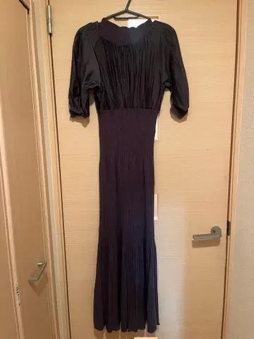 MERCURYDUO 도킹 플레어 롱 슬리브 니트 원피스