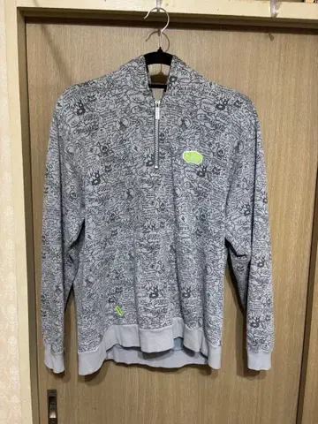 BLUE CROSS 그래픽 프린트 하프 지퍼 후드티