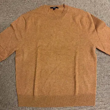 유니클로 캐시미어 100% 베이지 크루넥 니트 긴팔 남성용