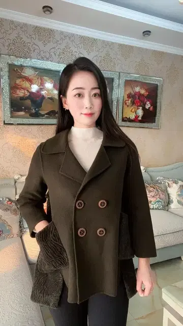 새상품 부드러운 분위기의 캐시미어 혼방 울 여성용 코트