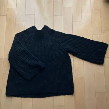 블랙 니트 스웨터 긴팔 래글런