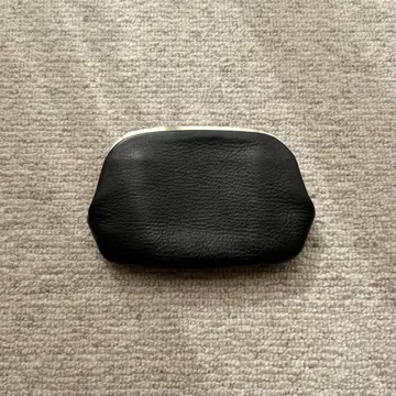 POMTATA 가마구치 가죽 지갑 / 블랙 골드