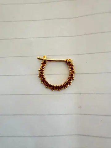 [ 한쪽 귀 ] sowi 레이스 후프 귀걸이 10K