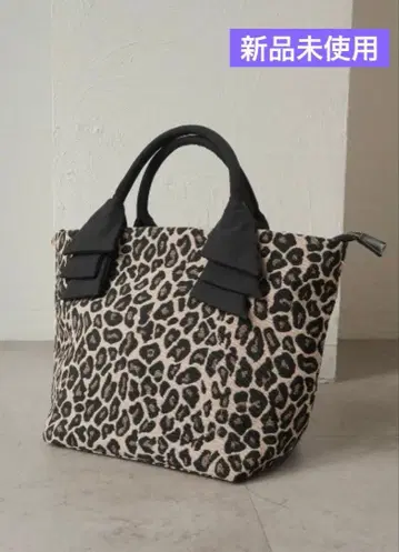 새상품 CURIBISCUI 리본 핸들 레오파드 무늬 토트백