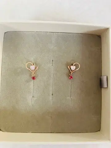 미사용 새상품 하트 모양 귀걸이 K10 귀여운