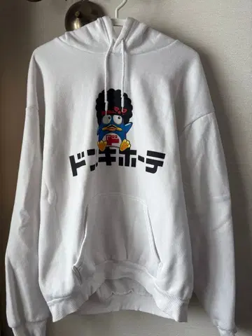 돈키호테 Bruno Mars 콜라보 후드티 LL 사이즈 화이트