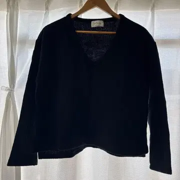 Sea Room lynn 블랙 V넥 스웨터