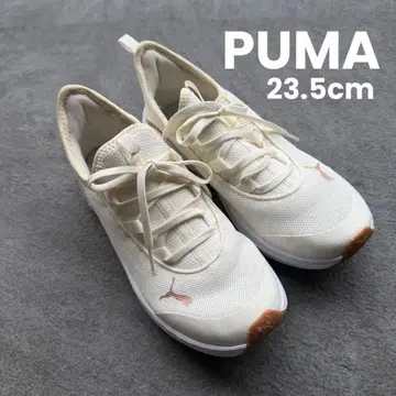 PUMA 스니커즈