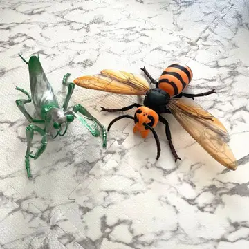 BIG 사마귀 말벌 피규어