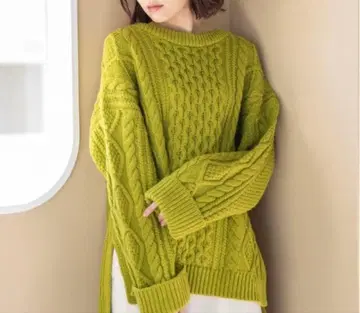 글로벌 워크*라이트 올리브 케이블 니트 긴팔