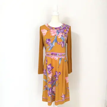 최근 새상품급 레오나르 카캉 니트 원피스 40