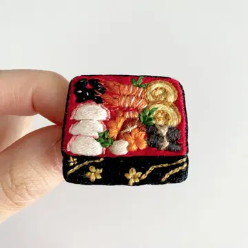 오세치 손자수 브로치