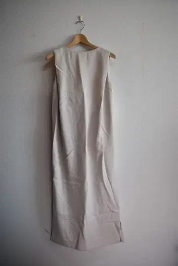 B02630 투데이풀 백 드레이프 드레스