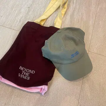 BEYOND THE VINES 토트백과 캡 세트 택 포함 새상품