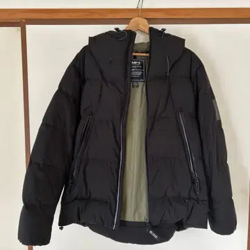 CAMP7 후드 부착 블랙 다운 자켓 L 사이즈