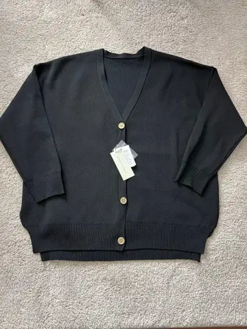 봉쥬르 사간 종이상자 니트 가디건 블랙 새상품