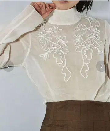 TODAYFUL Sheer Embroidery Blouse