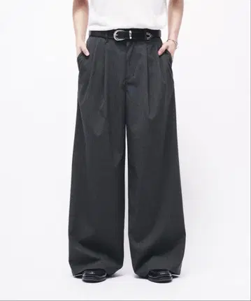 adoon plain 2 턱 와이드 슬랙스 블랙 스트라이프 S