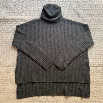 MidiUmi 미디우미 리브 터틀넥 스웨터 차콜 그레이