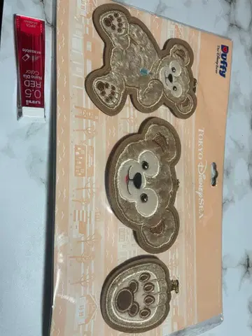 더피 자수 디자인 아이템