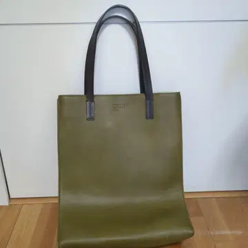 MARGARET HOWELL 올리브 가죽 토트백