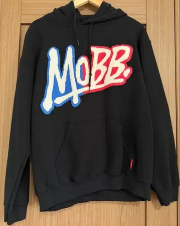 MOBB 로고 자수 후드티