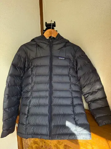 patagonia 후드 부착 다운 자켓 네이비