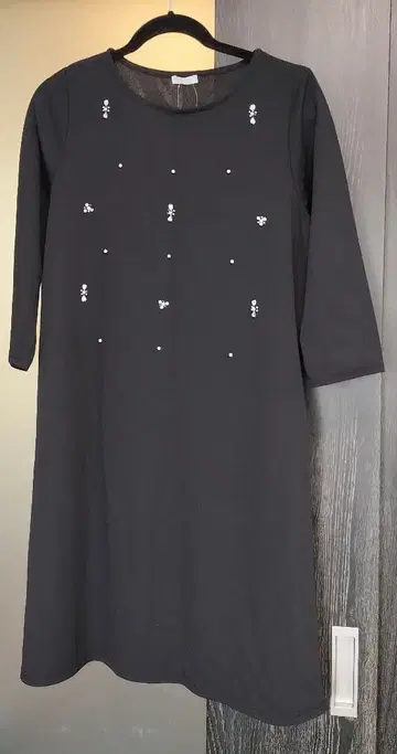 [ 새상품, 미사용 ] 원피스 블랙 비쥬