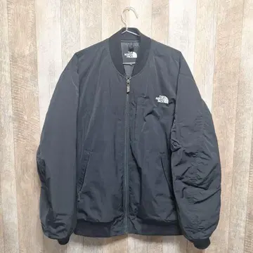 THE NORTH FACE MA-1 블랙 자켓