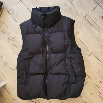 GU 블랙 다운 베스트 L