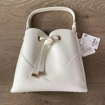 VIS 화이트 리본 포함 숄더백